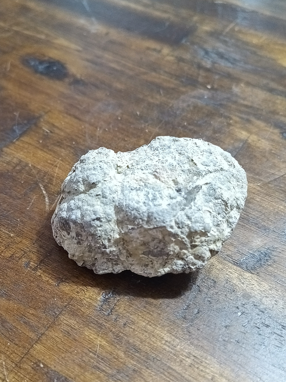 Unopened Geode - Picture 2 of 5